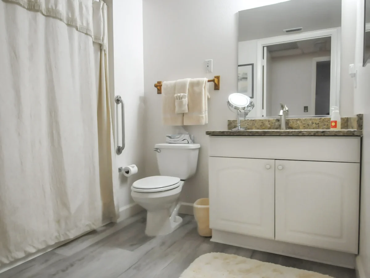 1BRBath_3607 1BRBath_3607
