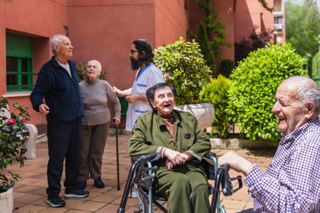 What Should Seniors Search for in Retirement Communities in Florida?